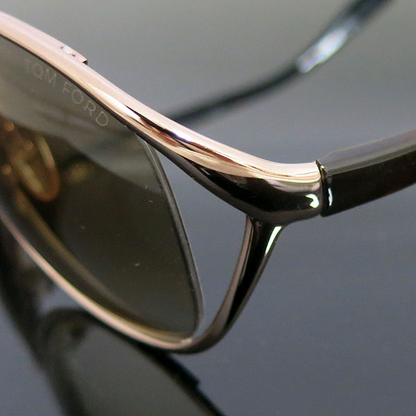 TOMFORD(������) TF89 ���� �÷� ���� �ΰ� ��� ���۶� [���빮��] �̹���5 - ���̺��� �߰���ǰ