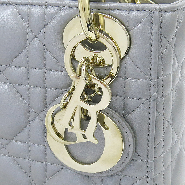 Dior(ũ����î���) M0505OADU ���ȸ� �׷��� �� �÷� ����Ų LADY DIOR ���̵��� �̴� ������ ��Ʈ�� + ü�� �����Ʈ�� 2way [��������] �̹���4 - ���̺��� �߰���ǰ