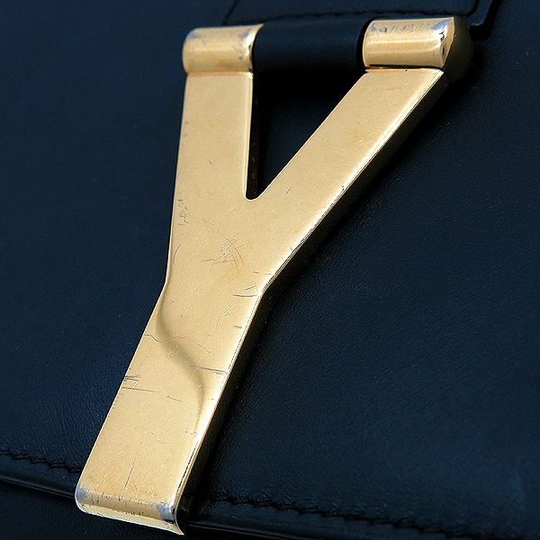 YSL(�Ի��ζ�) 348117 Y�ΰ� SOFT CALF ���� �÷� ���� ü�� �̴� Ŭ��ġ �� ũ�ν��� [��õ��] �̹���4 - ���̺��� �߰���ǰ