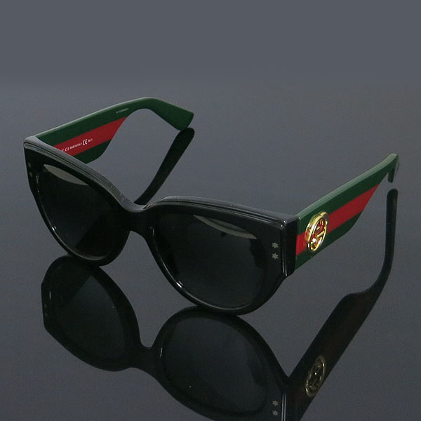 ����  ���۶�