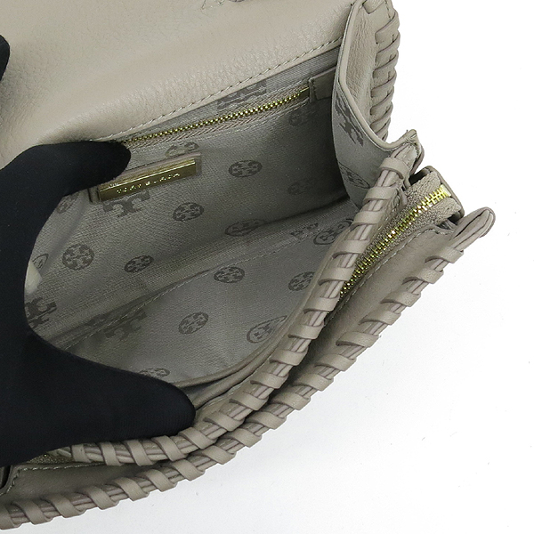 TORY BURCH(�丮��ġ) �Ƹ��� �ΰ� ��� ���� �÷� Ŭ��ġ�� ũ�ν��� [��������] �̹���4 - ���̺��� �߰���ǰ