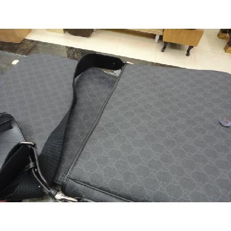 Gucci(����) 322068 ���� �÷� GG �ΰ� PVC �޽��� ũ�ν��� w �̹���4 - ���̺��� �߰���ǰ