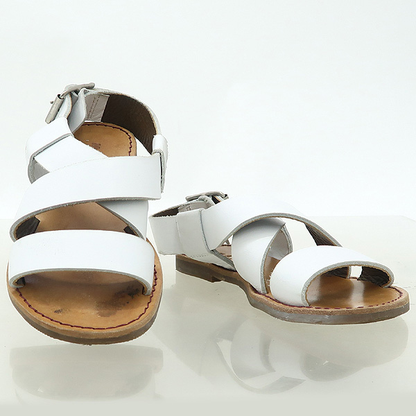 ������  ����