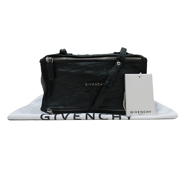 ����� �ǵ��� �̴� ũ�ν��� 