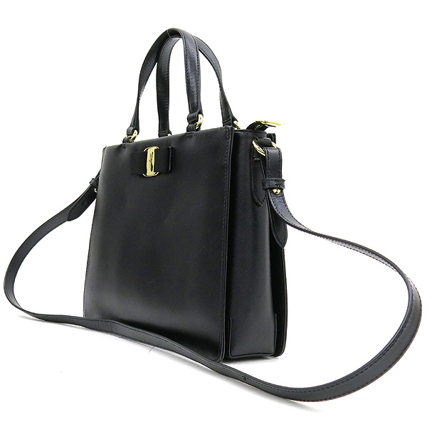 Ferragamo(��󰡸�) 21 E298 ��ġ�� ����ΰ� Ʈ���̽� ���� 2WAY [��������] �̹���3 - ���̺��� �߰���ǰ