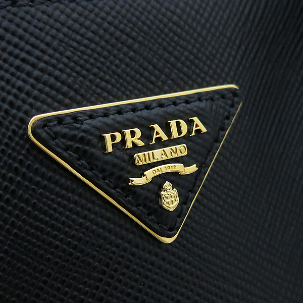 Prada(�����) 1BG775 ���� �÷� ���ǾƳ� ���� �ﰢ �ΰ� ��� �κ��� ��Ʈ�� + �����Ʈ�� 2WAY [�λ꼾�Һ���] �̹���4 - ���̺��� �߰���ǰ