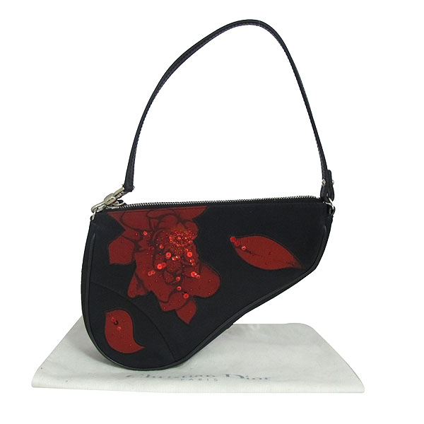 ���  �����