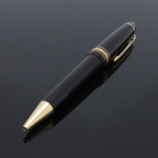 ������  ����