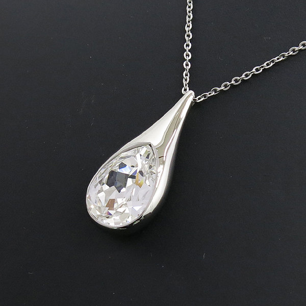 Swarovski(���ͷκ꽺Ű) Ƽ�� ��� ť����� ����� [��������] �̹���3 - ���̺��� �߰���ǰ