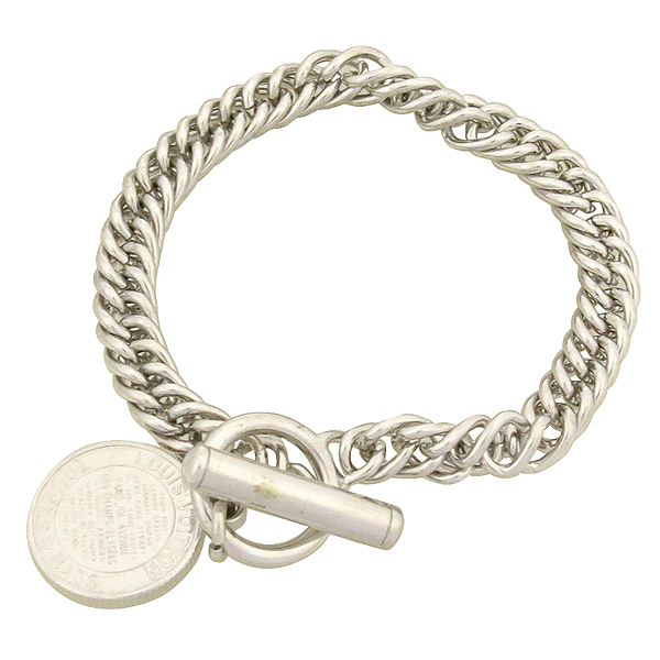 ���̺���  ����