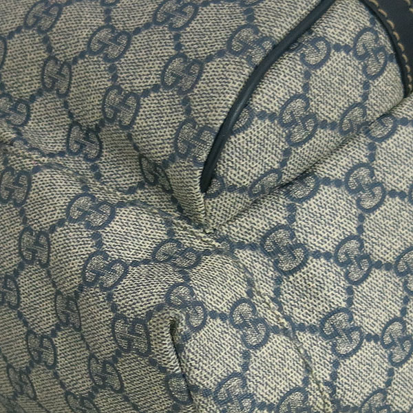 Gucci(����) 246103 GG�ΰ� PVC ������ ĵ���� ���̺� ���� Ʈ���� �� ���� ���� [���빮��] �̹���4 - ���̺��� �߰���ǰ