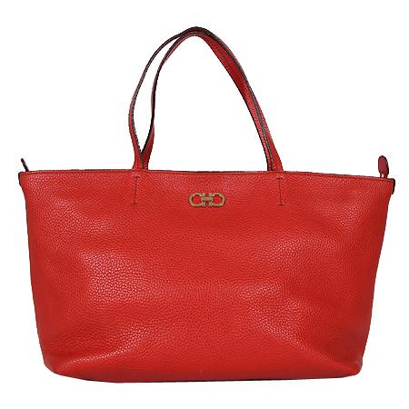 ��󰡸� ��ġ�� �����