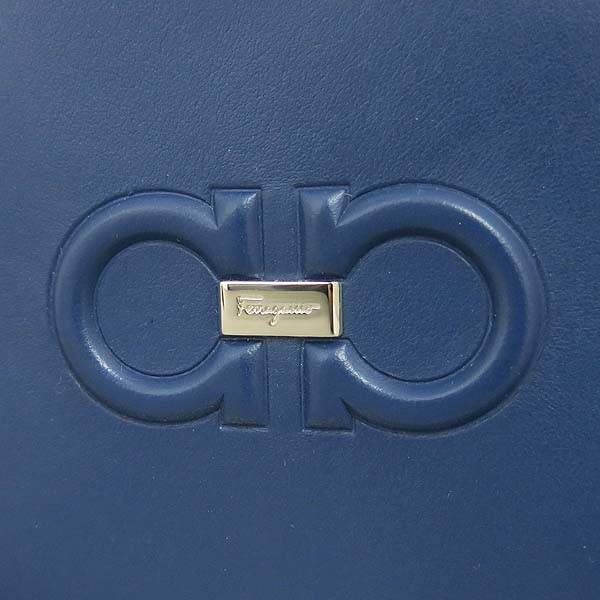 Ferragamo(��󰡸�) 66 A236 ���̺� ���� ��ġ�� ��� ������ [���빮��] �̹���2 - ���̺��� �߰���ǰ