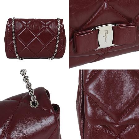 Ferragamo(��󰡸�) 22 C150 ���� �ٶ���� ���ǵ� ���� ���� ü�� ũ�ν���[���ֻ���] �̹���4 - ���̺��� �߰���ǰ