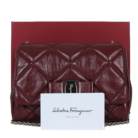 Ferragamo(��󰡸�) 22 C150 ���� �ٶ���� ���ǵ� ���� ���� ü�� ũ�ν���[���ֻ���] �̹���2 - ���̺��� �߰���ǰ