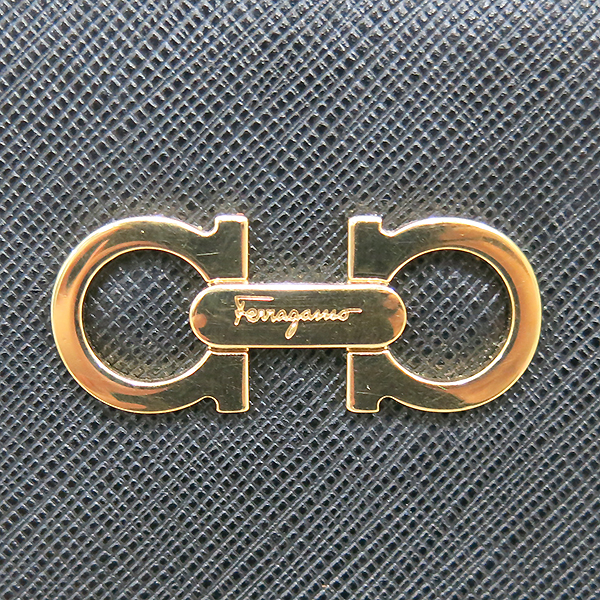 Ferragamo(��󰡸�) 21 F317 ���� �÷� ���ǾƳ� ���� ��ġ�� ��� ��Ű ���� 2WAY [�λ꼾�Һ���] �̹���4 - ���̺��� �߰���ǰ