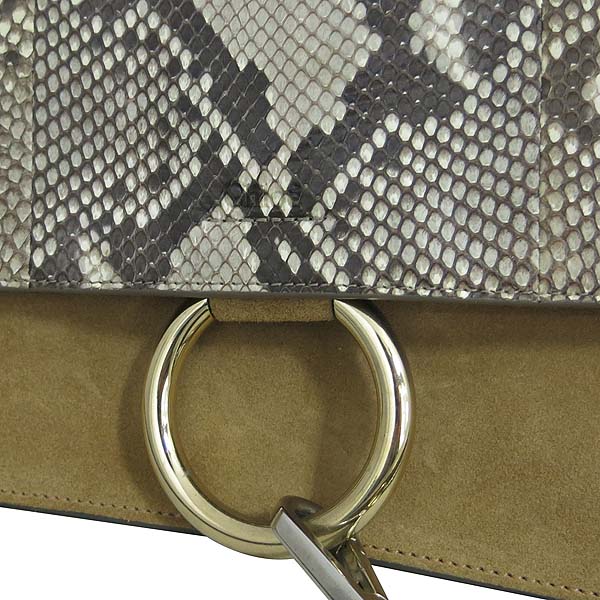 Chloe(���ο�) ������ �����̵� ������ Ʈ���� Faye(����) ���� ��� �� ũ�ν��� [���빮��] �̹���4 - ���̺��� �߰���ǰ