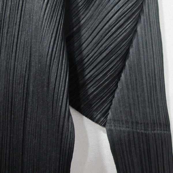 PLEATS PLEASE(�ø����ø���) ���� �÷� ���������� ������ Ƽ���� [�뱸�ݿ��纻��] �̹���3 - ���̺��� �߰���ǰ