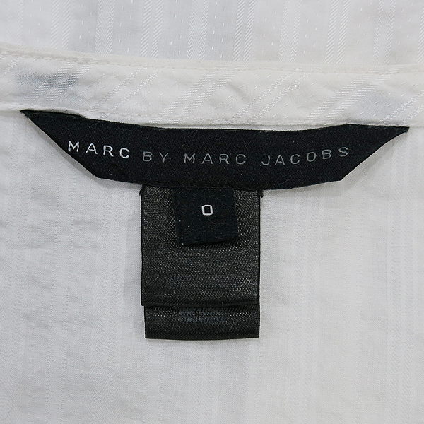 Marc_Jacobs (��ũ �����߽�) ȭ��Ʈ �÷� ���� ��� ������ ����콺 [��õ��] �̹���3 - ���̺��� �߰���ǰ