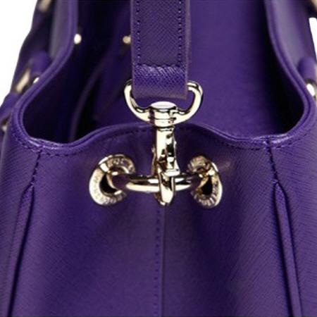 Metrocity(��Ʈ�ν�Ƽ) MF404U ���� ���ǾƳ� SAFFIANO ���� ���� �ΰ� ��Ʈ�� + �����Ʈ�� [����2] �̹���3 - ���̺��� �߰���ǰ