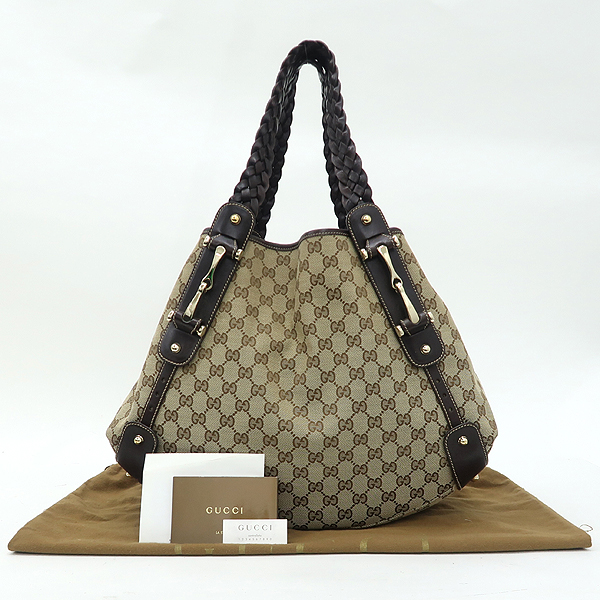 ����  �����