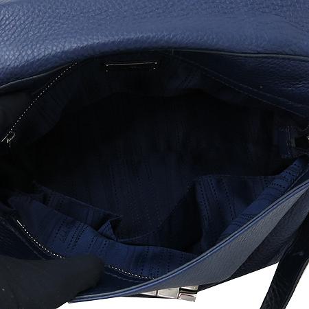 Ferragamo(��󰡸�) 21 A871 ���̺� ���� ���� ��ġ�� ���ΰ� ���Ǿ� ��Ʈ�� + �����Ʈ�� [����2] �̹���5 - ���̺��� �߰���ǰ