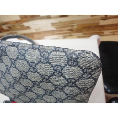 Gucci(����) 246412 ���̺� �ñ״�ó �� ���� GG�ΰ� PVC �޽��� ũ�ν��� w �̹���5 - ���̺��� �߰���ǰ