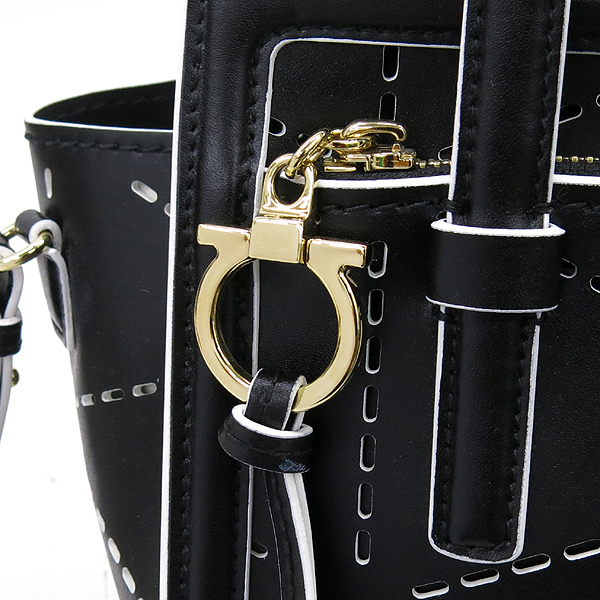 Ferragamo(��󰡸�) 21 G497 �����÷� ���� ���� ��Ƽġ ���� ����Ż �ΰ� ������ �̴� ��Ʈ�� + �����Ʈ�� 2WAY [��������] �̹���4 - ���̺��� �߰���ǰ