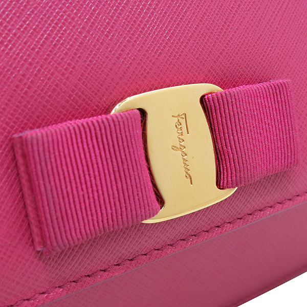 Ferragamo(��󰡸�) 21 D855 ��ũ ���� GINNY ���� ���� �ٶ� ������� ü�� ũ�ν��� [��õ��] �̹���4 - ���̺��� �߰���ǰ