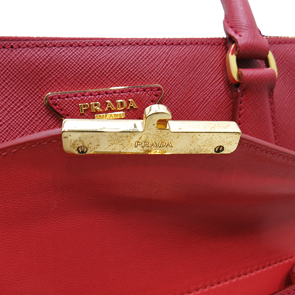 Prada(�����) BN2674 SAFFIANO LUX ���ǾƳ� ���� FUOCO+LACCA �÷� ���� �ﰢ �ΰ� �����̵� �� ���� ��Ʈ�� + �����Ʈ�� [��õ��] �̹���5 - ���̺��� �߰���ǰ