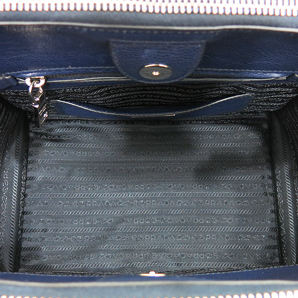 Prada(�����) BN2726 ���̺� ī�� ���� ���� �ﰢ�ΰ� �������� ��Ʈ�� + ��� ��Ʈ�� [��õ��] �̹���6 - ���̺��� �߰���ǰ