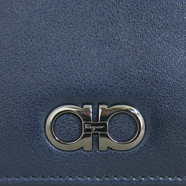 Ferragamo(��󰡸�) 66 0418 ���̺� ���� ��ġ�� ��� ������ [���빮��] �̹���3 - ���̺��� �߰���ǰ