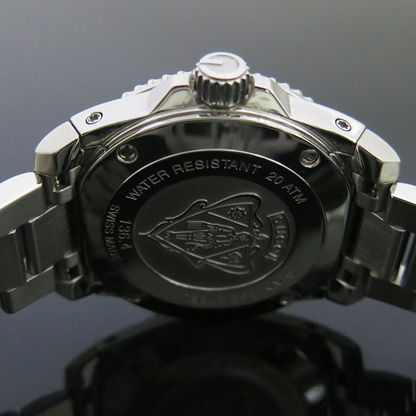 Gucci(����) YA136403 DIVE(���̺�) 32MM DATE(����Ʈ) ��ƿ ���� ������ �ð� [���빮��] �̹���5 - ���̺��� �߰���ǰ