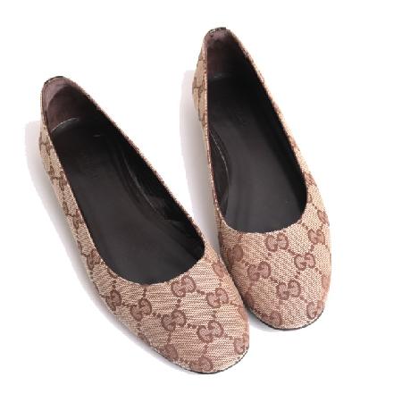 ����  ����