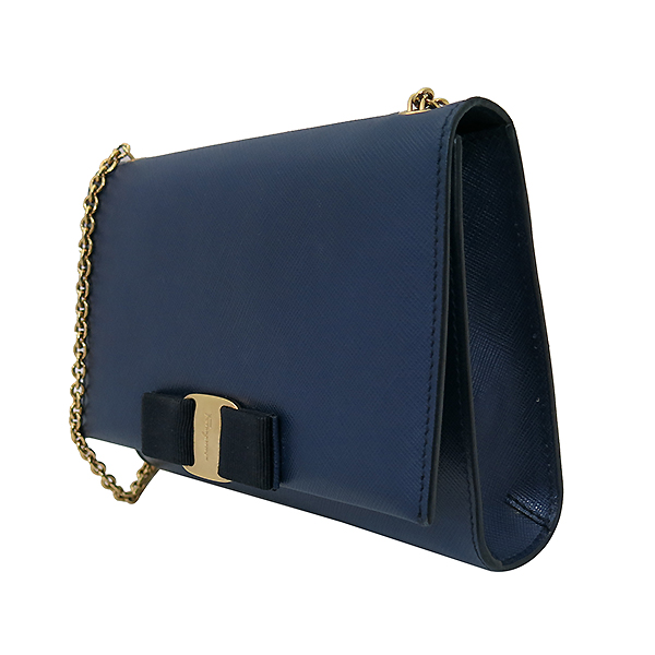 Ferragamo(��󰡸�) 22 B558 ���� �÷� ���ǾƳ� ���� �ٶ� ���� ���� ü�� ��� ũ�ν��� [�λ꼭��Ե���] �̹���3 - ���̺��� �߰���ǰ