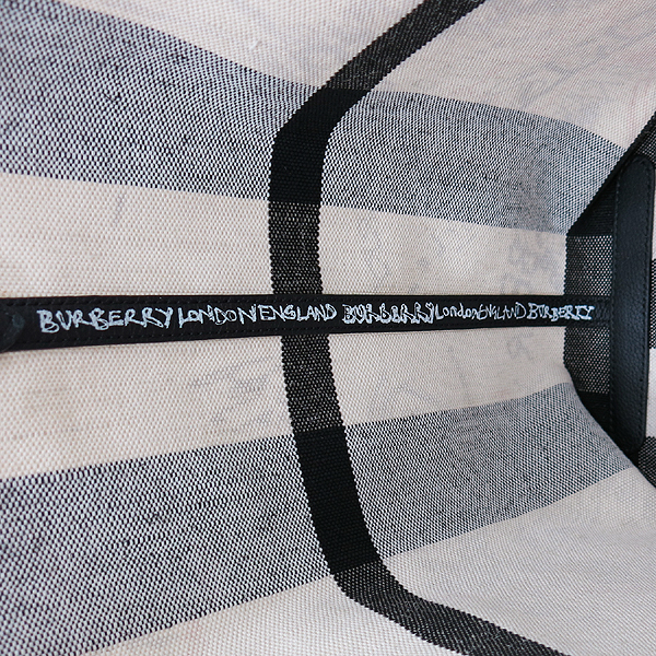 Burberry(������) 40603051 Reversible Doodle ������ Cream �÷� �к긯 ���� �ڵ� ���� ����� [��õ��] �̹���7 - ���̺��� �߰���ǰ