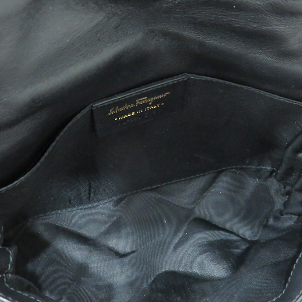 Ferragamo(��󰡸�) 22 C150 ���� ���� ���� �ٶ� ��� ���� ü�� ũ�ν��� [��õ��] �̹���6 - ���̺��� �߰���ǰ