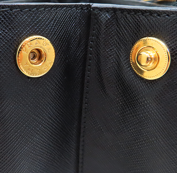 Prada(�����) BN2274 SAFFIANO LUX NERO ���� ���ǾƳ� ���� ���� �ﰢ �ΰ� ��Ʈ�� + �����Ʈ�� 2WAY [��õ��] �̹���3 - ���̺��� �߰���ǰ