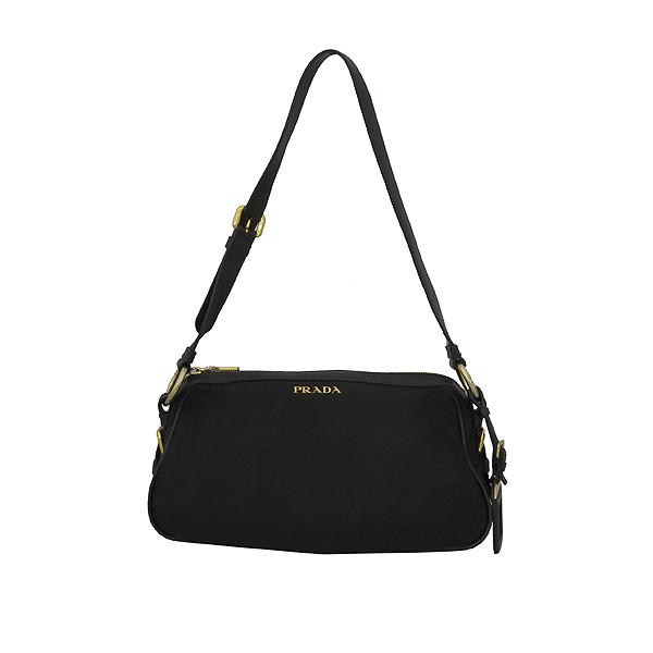 �����  �����