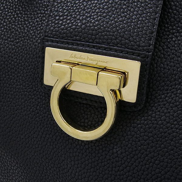 Ferragamo(��󰡸�) 21 E654 ���� ��ġ�� �ΰ� ��� �Ĵϻ� ȣ�� ����� [�����] �̹���3 - ���̺��� �߰���ǰ