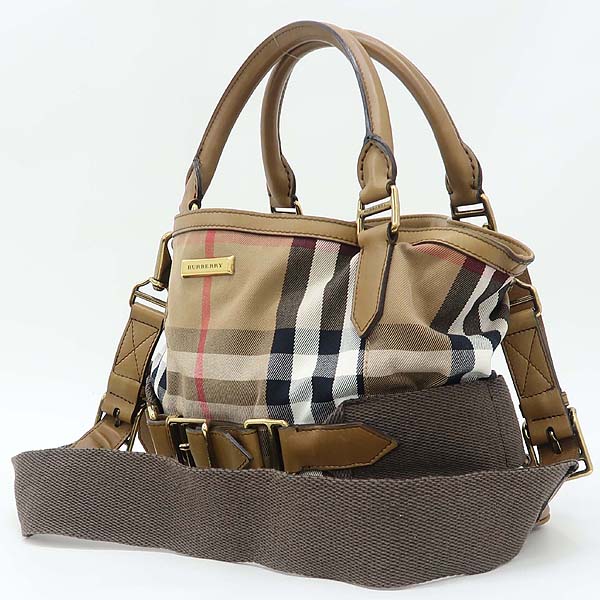 Burberry(������) 3763774 �Ͽ콺üũ ��ī���� ȥ�� ���� �ΰ� ��Ʈ�� + �����Ʈ�� [��������] �̹���3 - ���̺��� �߰���ǰ