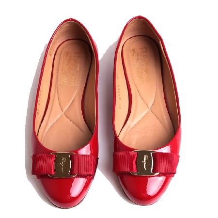 ��󰡸� �ٸ��� �÷�