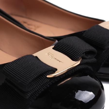 Ferragamo(��󰡸�) ���̴�Ʈ �ٸ��� �÷� ���� ����  0574556[����ż�����] �̹���2 - ���̺��� �߰���ǰ