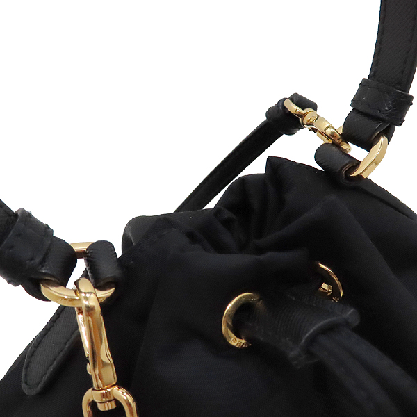 Prada(�����) 1BH038 ���� �÷� �к긯 ��Ŷ ��Ʈ�� + ũ�ν� ��Ʈ�� 2WAY [��õ��] �̹���3 - ���̺��� �߰���ǰ