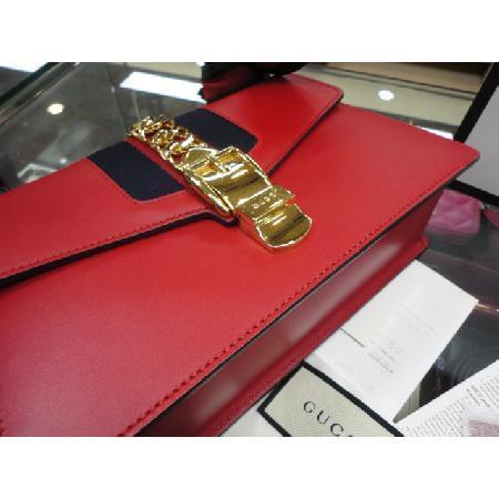 Gucci(����) 421882 Gucci Sylvie �Ǻ� ���� ���� ���� ����� + ���� ��Ʈ�� 2WAY �̹���2 - ���̺��� �߰���ǰ