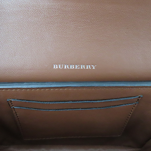 Burberry(������) 4076743 ��Ƽ�� üũ D�� ��� �̴� ũ�ν��� [�λ꼭��Ե���] �̹���4 - ���̺��� �߰���ǰ