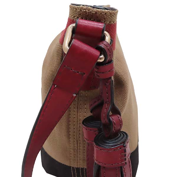 Burberry(������) 4020485 �½� ��� üũ ĵ���� �ֽ��� ���� ������ ũ�ν��� + ���� �Ŀ�ġ [��õ��] �̹���4 - ���̺��� �߰���ǰ