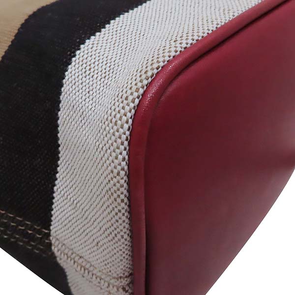 Burberry(������) 4020485 �½� ��� üũ ĵ���� �ֽ��� ���� ������ ũ�ν��� + ���� �Ŀ�ġ [��õ��] �̹���5 - ���̺��� �߰���ǰ