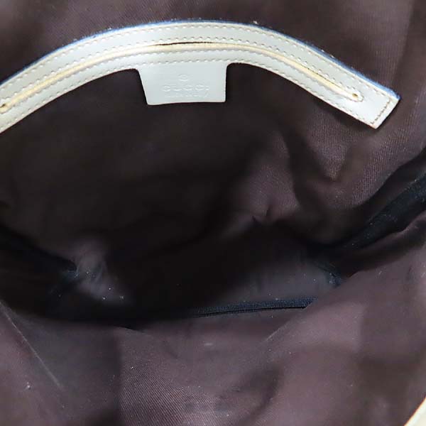 Gucci(����) 223666 GG�ΰ� ĵ���� ���̺��� ���� Ʈ���� �޽��� ũ�ν��� [��õ��] �̹���7 - ���̺��� �߰���ǰ