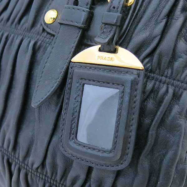 Prada(�����) BN1336 ���� �ΰ� ��� ���� NAPPA(����) ���� GFAUFRE(������) ��Ʈ�� + ��� ��Ʈ�� 2WAY [�λ꼾�Һ���] �̹���5 - ���̺��� �߰���ǰ